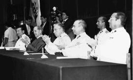 Augusto Pinochet junto a otros altos mandos del ejército en la graduación de oficiales