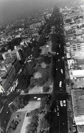 Una vista de la Alameda hacia el Poniente