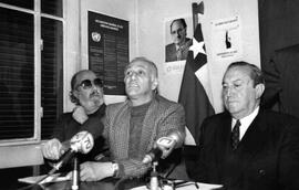 General Roberto Viaux en conferencia de prensa