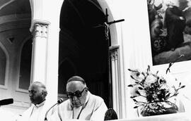 Cardenal Raúl Silva Henríquez, preside ceremonia religiosa para conmemorar sus 80 años de vida