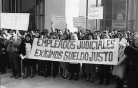 Poder Judicial. Empleados en Manifestación