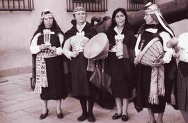 Mujeres mapuches en el Palacio de la Moneda