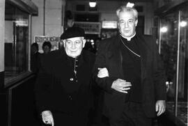 Cardenal Raúl Silva Henríquez, junto al Vicario de la Solidaridad, Sergio Valech