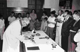 Cardenal Raúl Silva Henríquez, preside ceremonia religiosa