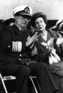 José Toribio Merino, Comandante en Jefe de la Armada de Chile, junto a su esposa: Santiago, Court...