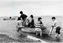 Niños Trabajando. Tenaún (Chiloé), Niños pescadores