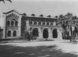 Frontis del Campus Oriente de la UC