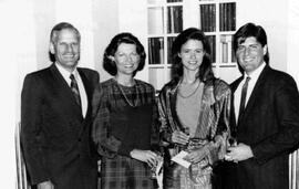 Embajador de Estados Unidos en Chile, Charles Gillespie, junto a su familia