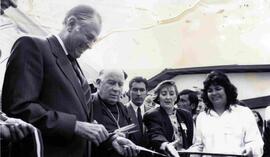 Raúl Silva Henríquez y Patricio Aylwin, Presidente de la República, en ceremonia de inauguración