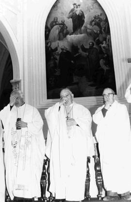 Cardenal Raúl Silva Henríquez, preside ceremonia religiosa para conmemorar sus 80 años de vida