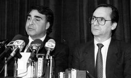 Edgardo Riveros, Subsecretario General de Gobierno, junto a Belisario Velasco, Subsecretario del ...