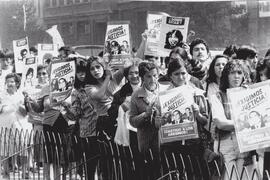 Mujeres en manifestación en contra del asesinato de los tres degollados