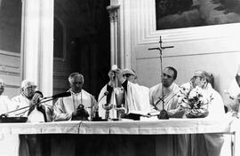 Cardenal Raúl Silva Henríquez, preside ceremonia religiosa para conmemorar sus 80 años de vida