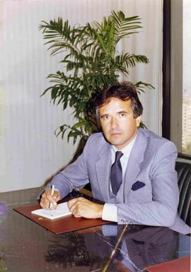 Carlos Cardoen, Empresario