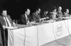 Ceremonia de organización Participa, entre los asistentes se encuentra Ricardo Lagos