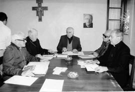 Monseñor Carlos Oviedo Cavada y Monseñor Carlos González en la Primera reunión anual del Comité P...