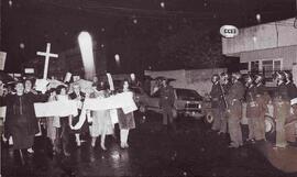 Marcha en calle Montt bajo una lluvia torrencial Mujeres por la Vida