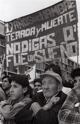 Participantes en acto del Día del Trabajador